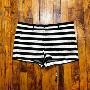 Gap Chino Shorts Women's 10 Black White Horizontal Striped Stretch Flat Front